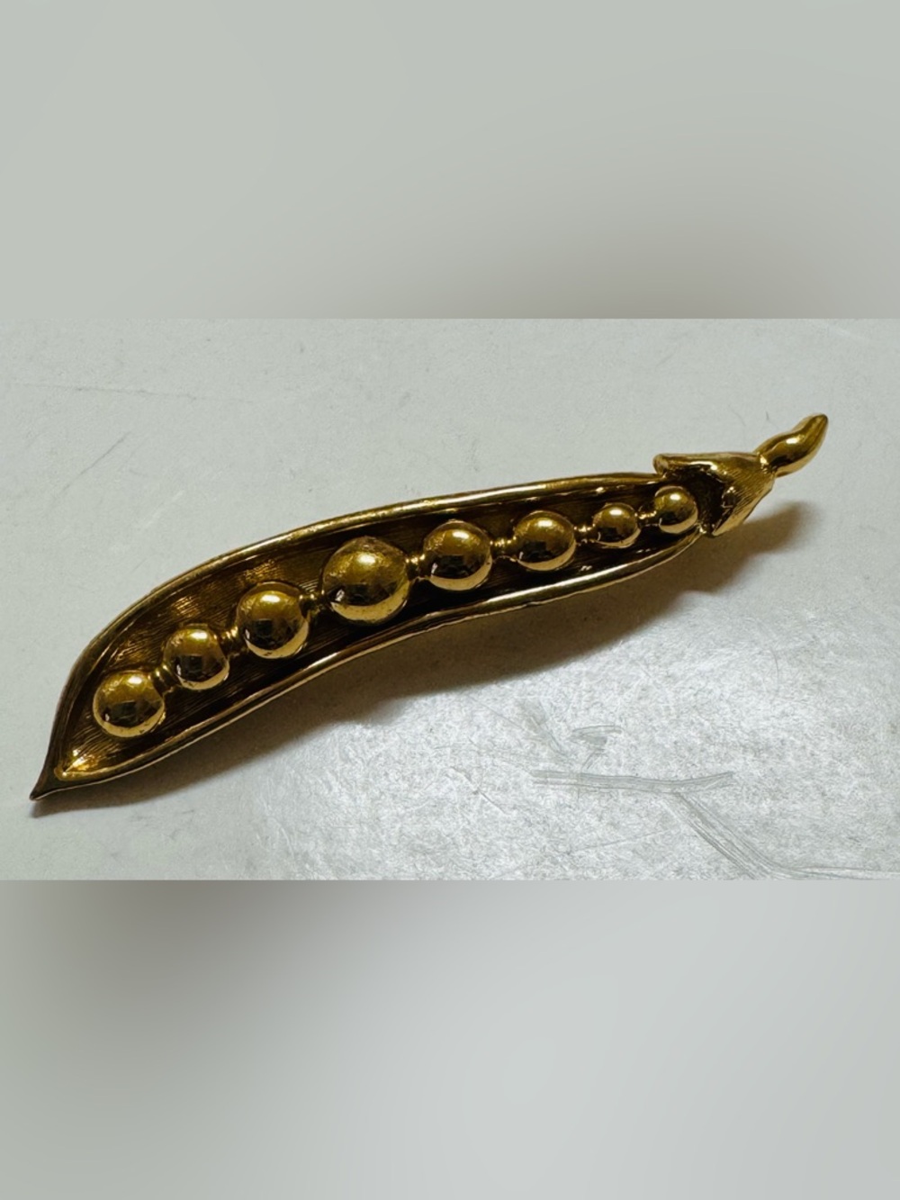 Monet Gold Tone Pea Pod Brooch